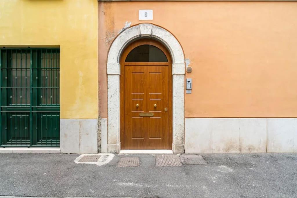 L'Atelier Del Centro: Tra Design, Storia E Fascino Lejlighed Brescia Eksteriør billede
